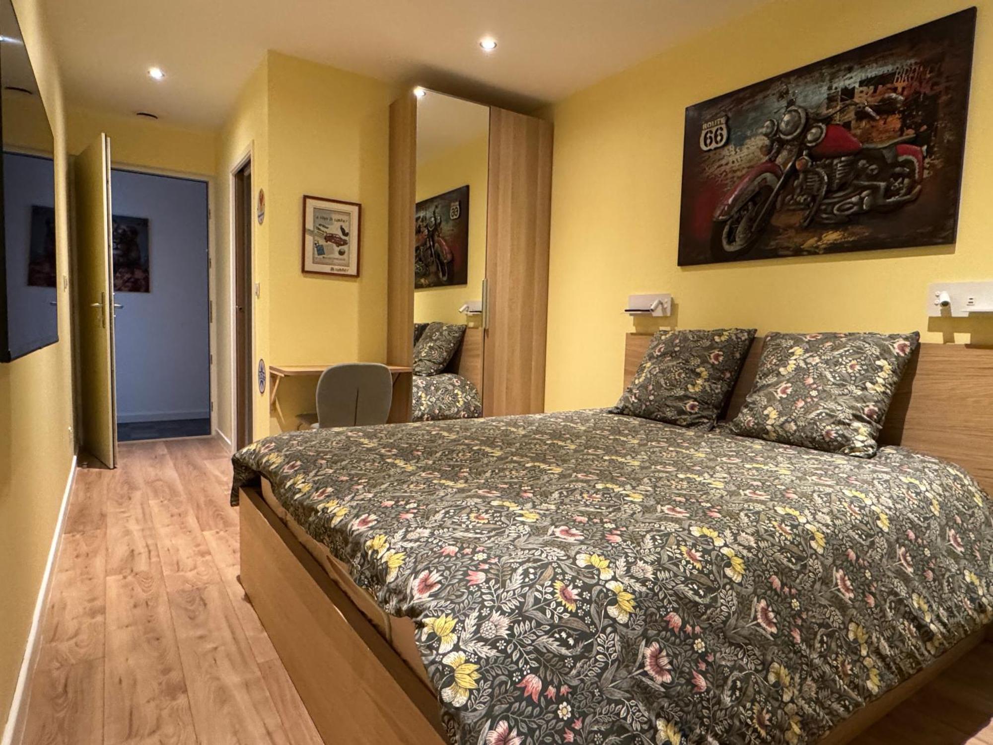 Loft Spa Reims-Fr 250M2 Privatifs, Piscine Interieure Chauffee, Spa Et Parking Exterior foto